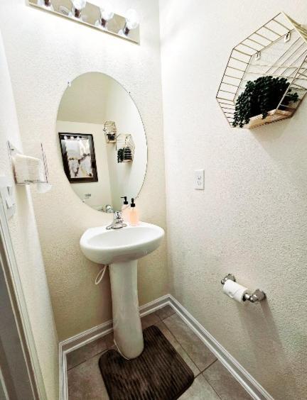 Orange Park Townhome Vacation Rental With Patio! 외부 사진